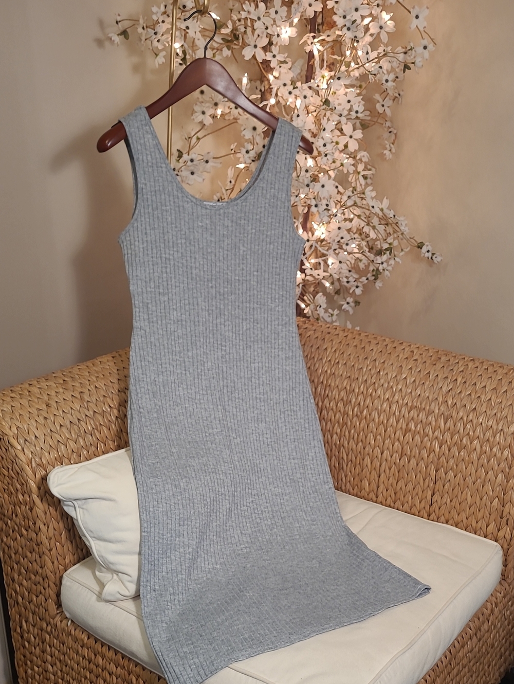 NWOT Super Comfy Gray Ribbed Knit Bodycon Dress